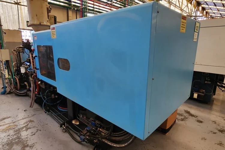 Injetora_UVA_178Ton-7-scaled-1